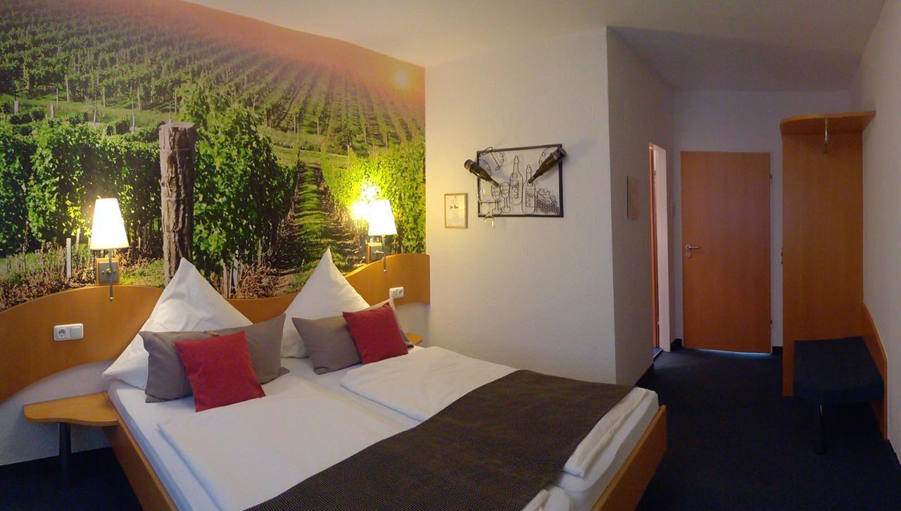 Hotel Rheingold 盖恩斯海姆 外观 照片